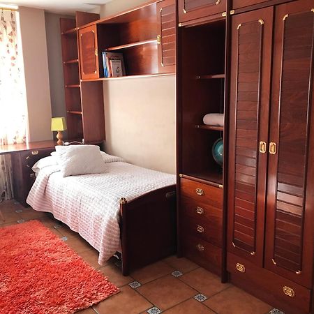 Apartamento Con Amplia Terraza Cerca Del Hospital Clinico Santiago de Compostela Exterior photo